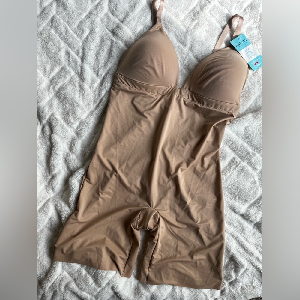 SPANX Tan Shapewear Bodysuit with Built-in Cups